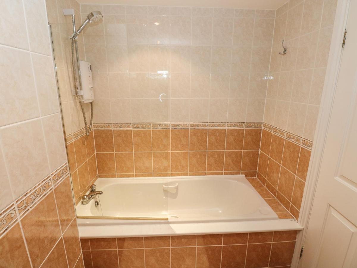 Seashells Apartment Тенби Екстериор снимка