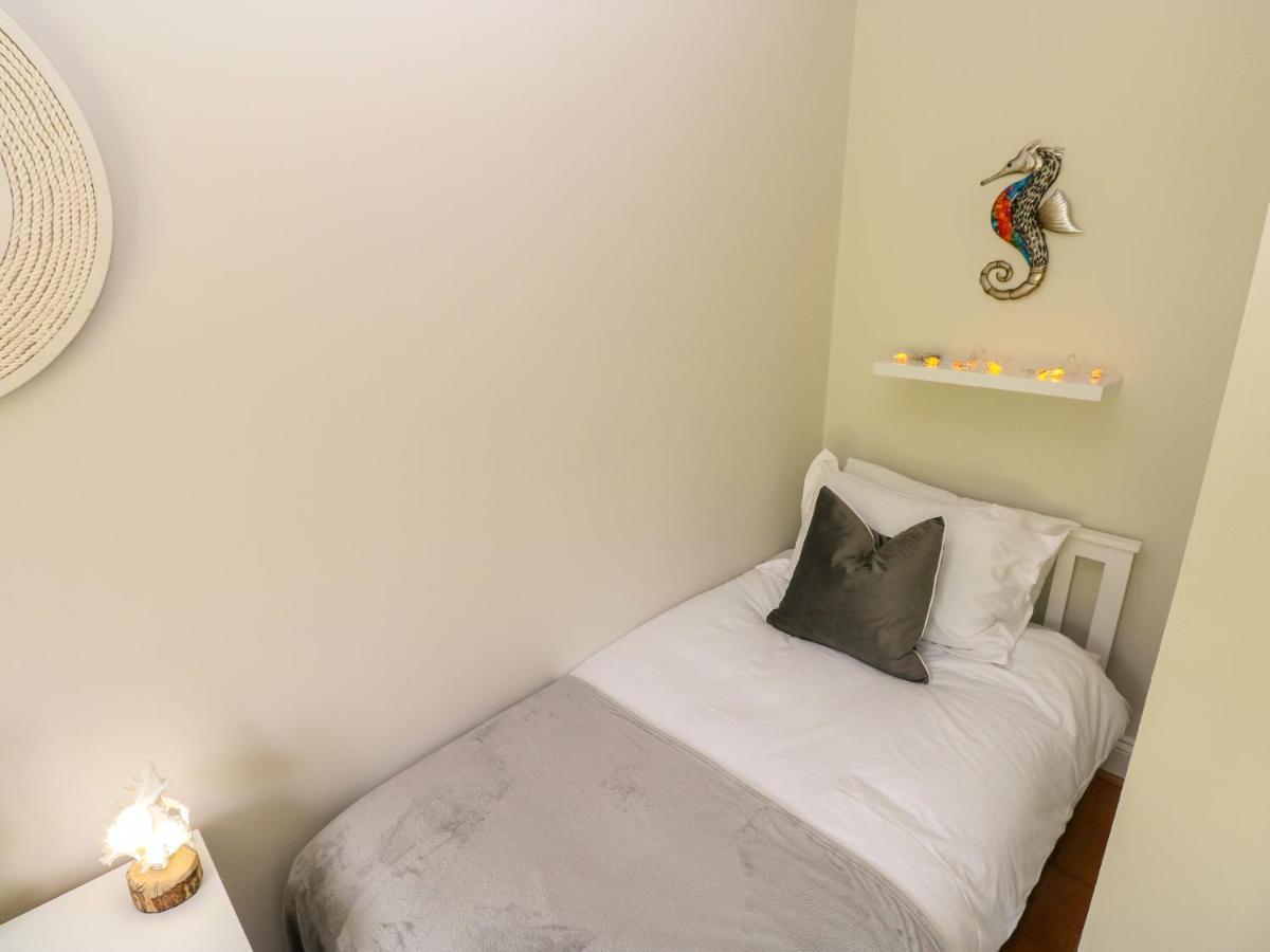 Seashells Apartment Тенби Екстериор снимка